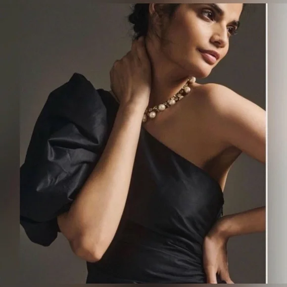 Aureta One-Shoulder Puff-Sleeve Dress - Picture 2 of 15